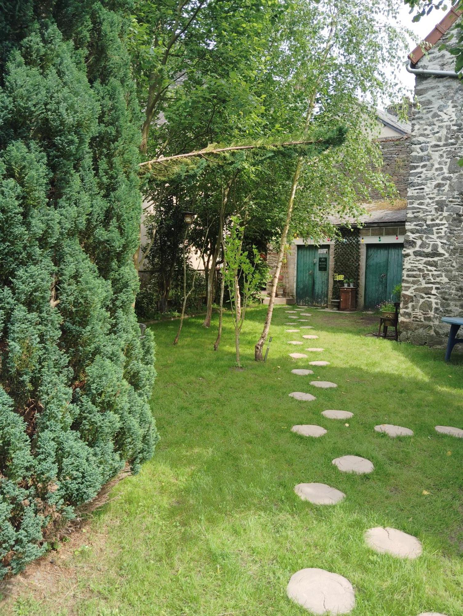 La Cabane Des Pecheurs Pont-d'Ouilly Exterior photo